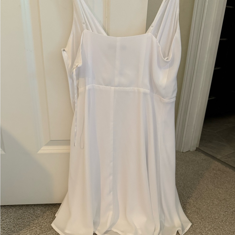 Express White V-Neck Dress - Picture 2 of 4